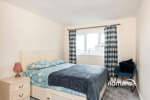 2 bedroom flat to rent, Cleveland Court, Bath, Somerset, BA2