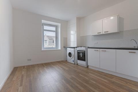 3 bedroom apartment to rent, Victoria Road